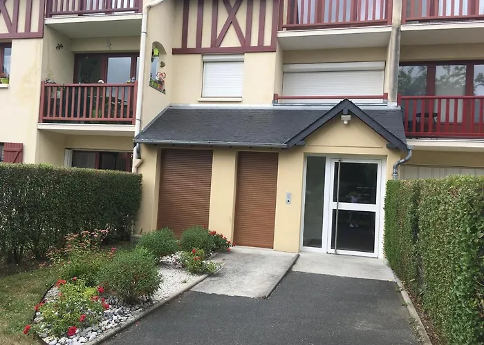 Cabourg, T2 Parfait Pour Vous ! Proche Plage Et Centre-Ville, 2 A 4 Pers.