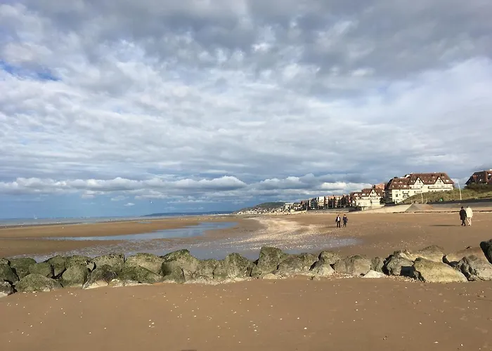 Cabourg, T2 Parfait Pour Vous ! Proche Plage Et Centre-Ville, 2 A 4 Pers.