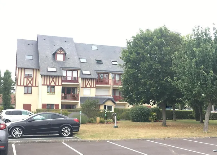 Cabourg, T2 Parfait Pour Vous ! Proche Plage Et Centre-Ville, 2 A 4 Pers.